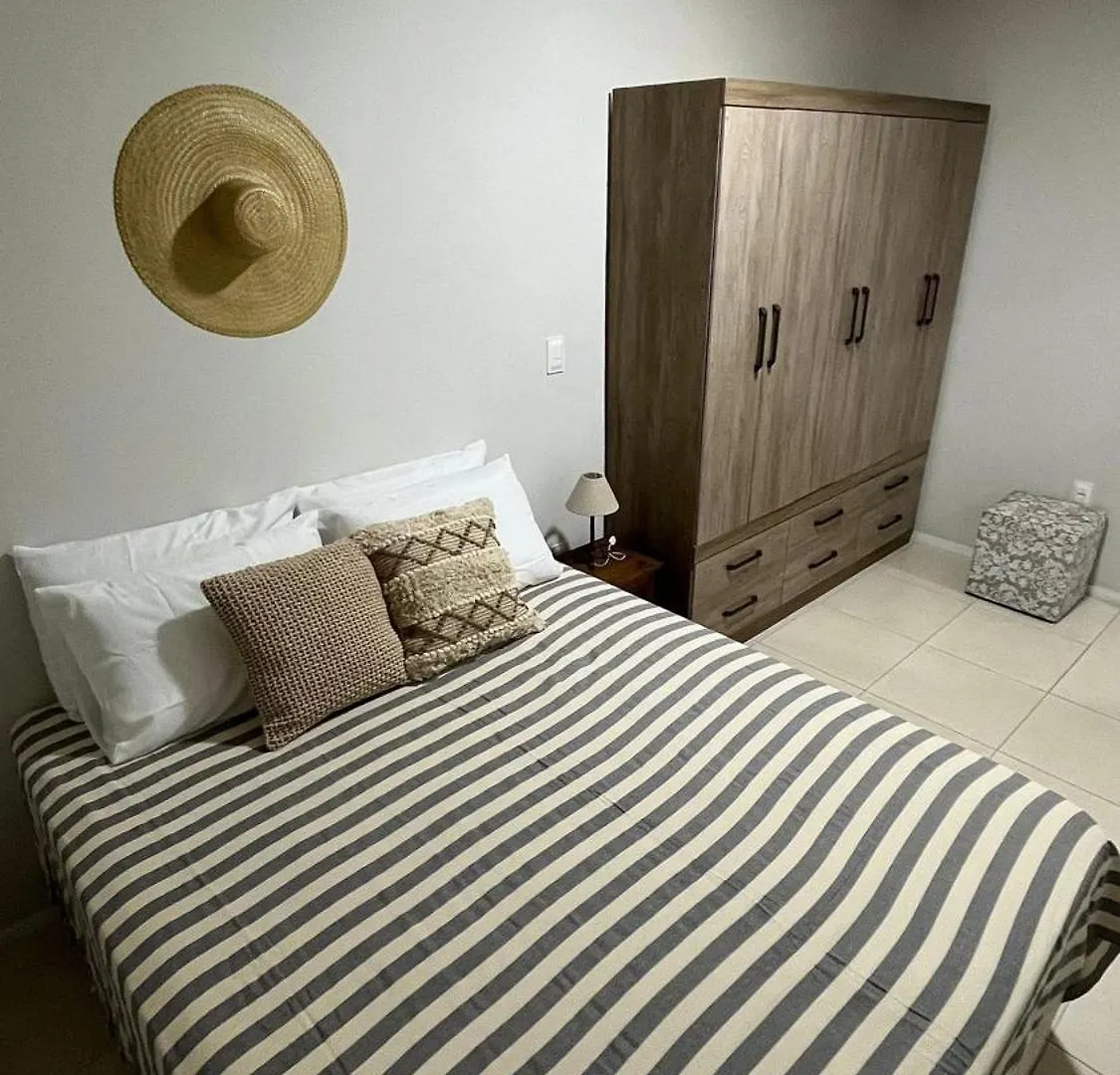 アパート Apartamento Refugio Das Ondas Com Piscina Palhoça ブラジル